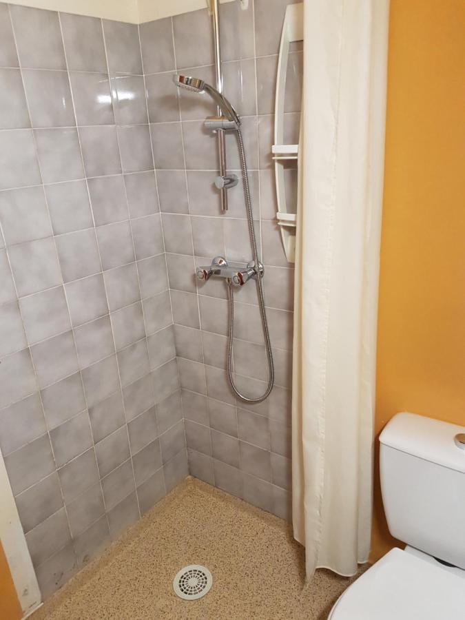 Au Pont De La Gineze Bed & Breakfast Barjac  Екстериор снимка